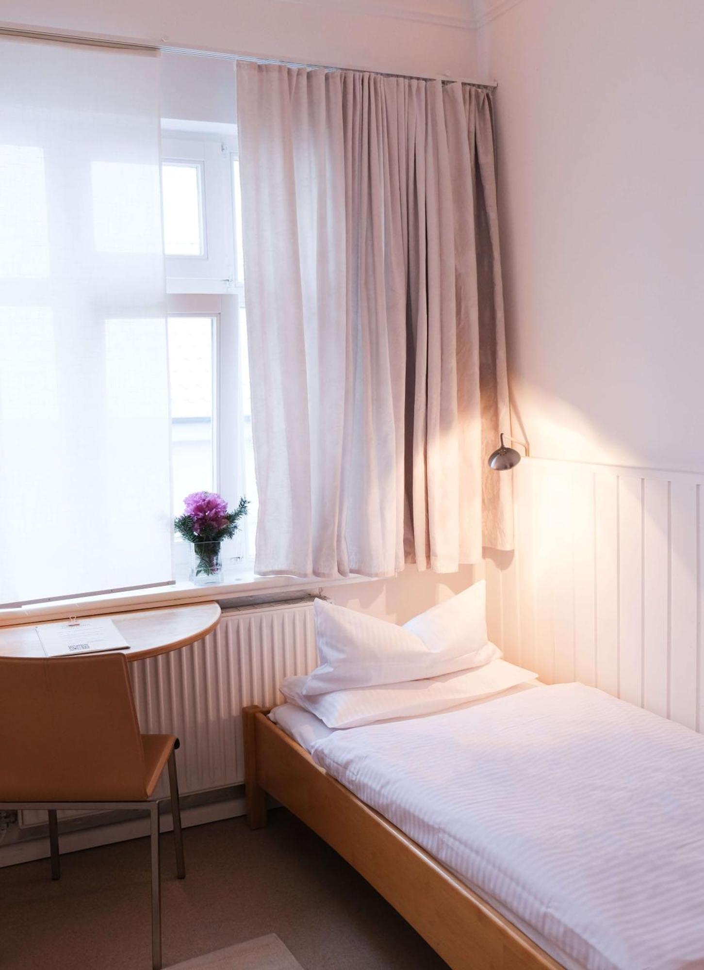 אולדנבורג Hotel Tafelfreuden מראה חיצוני תמונה