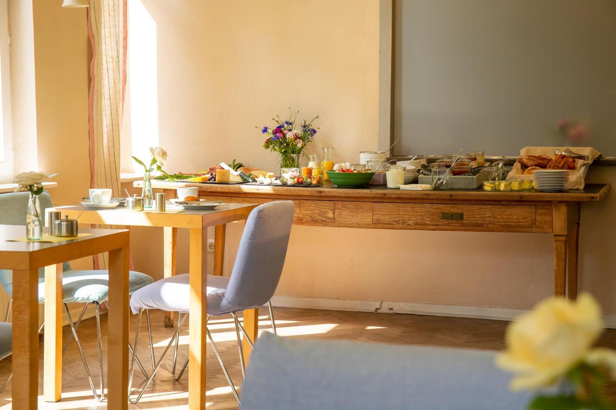 אולדנבורג Hotel Tafelfreuden מראה חיצוני תמונה